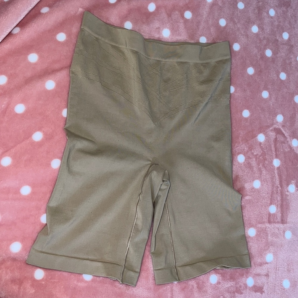 *FREE WITH PURCHASE* Shapewear